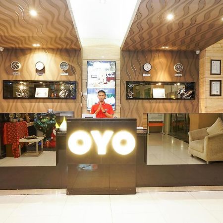 Oyo 197 Prime Royal Hotel Kapasari Esterno foto