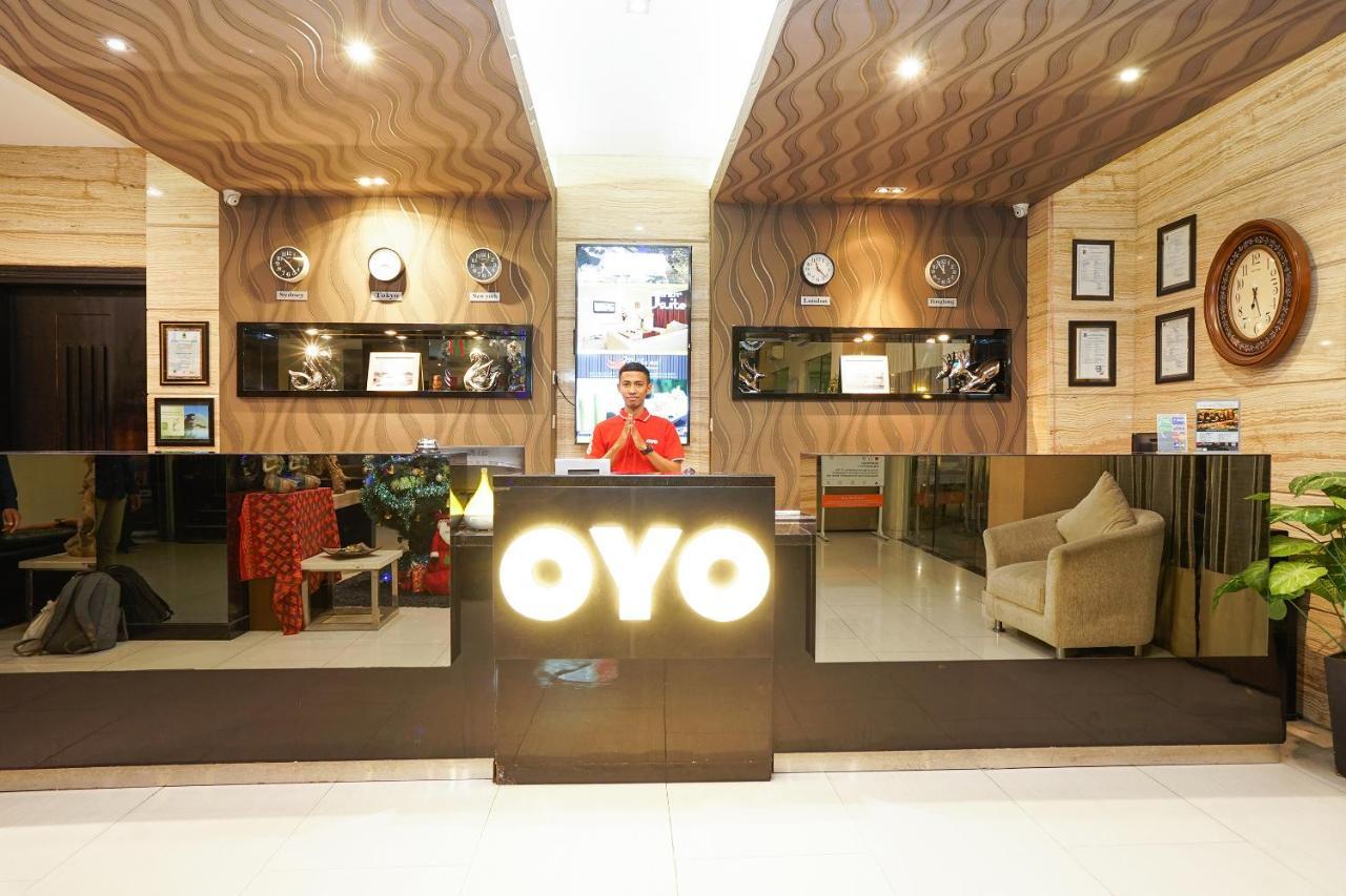 Oyo 197 Prime Royal Hotel Kapasari Esterno foto