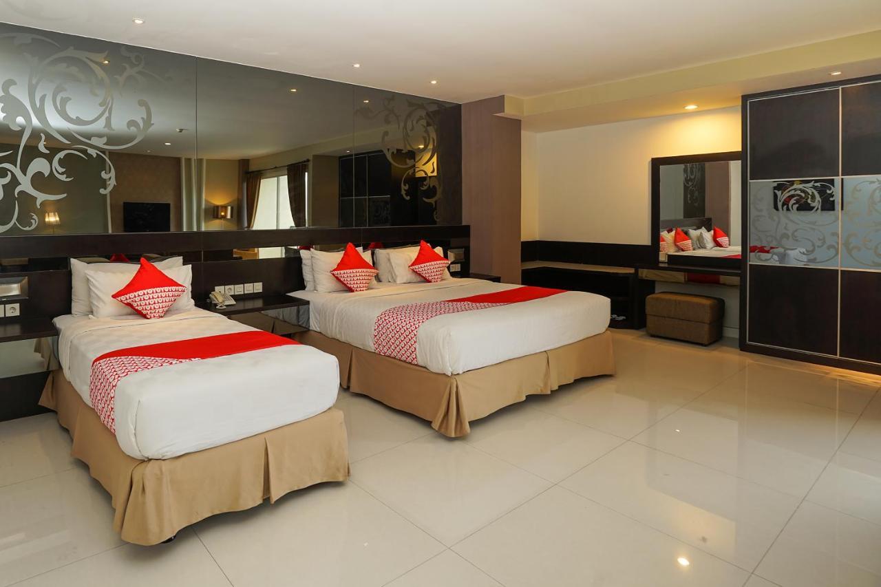 Oyo 197 Prime Royal Hotel Kapasari Esterno foto