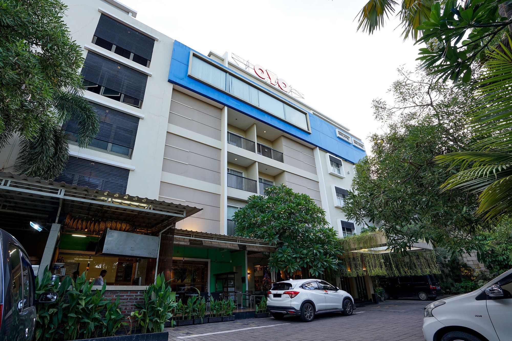 Oyo 197 Prime Royal Hotel Kapasari Esterno foto